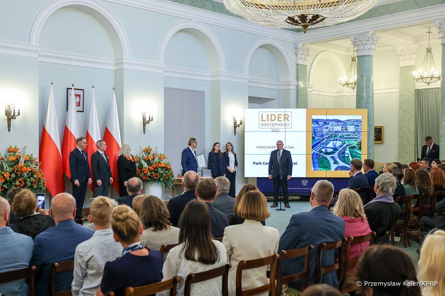 005_Prezydent_Andrzej_Duda_Gala_finalowa_X_edycji_Konkursu_Lider_Dostepnosci_20250616_PK1_4419.jpg