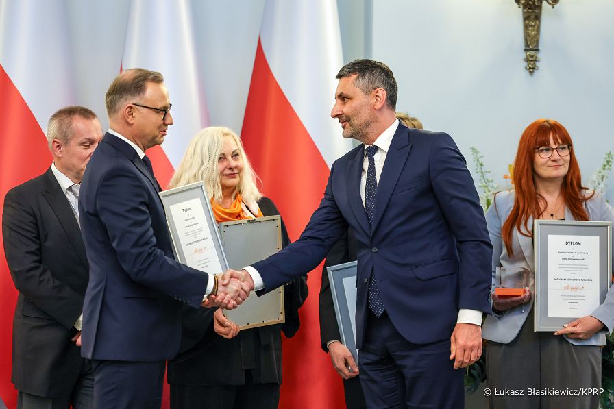 012_a_Prezydent_Andrzej_Duda_Gala_finalowa_X_edycji_Konkursu_Lider_Dostepnosci_20250616_LB_12003.jpg