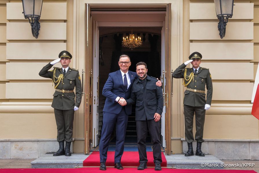 017_Andrzej_Duda_Wizyta_Kijów_powitanie_Zalensky_28-06-2025_MB1_3946.jpg