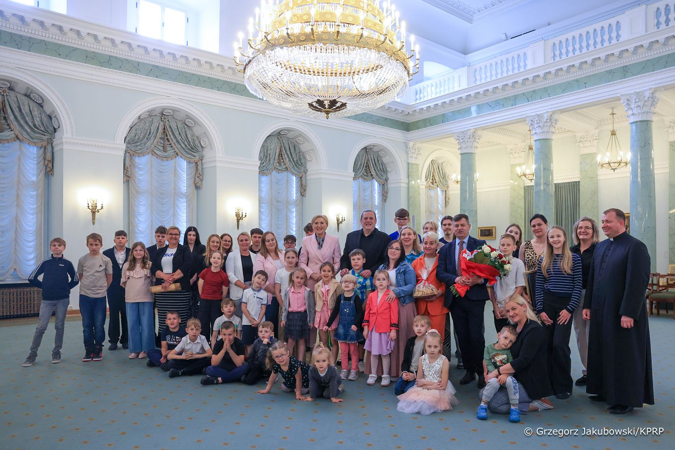 001_Agata_Kornhauser_Duda_spotkanie_podopieczni_Fundacja_zdjęcie ze spotkania podopiecznymi Fundacji_Dobrze_ze_jestes_20250530_GJA_2959.jpg