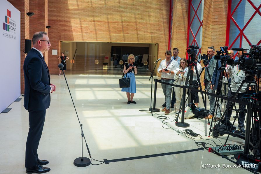 016_Andrzej_Duda_Wizyta_Hiszpania_dzień_2_Financing_for_Development_spotkanie_Prezydent_Kenia_Willian_Ruto_30-06-2025_MB1_5767.jpg.JPG