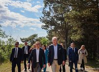 004_Andrzej_Duda_Agata_Kornhauser_Duda_Nida_spacer_wydma_03-06-2025_LB_24136.jpg.JPG