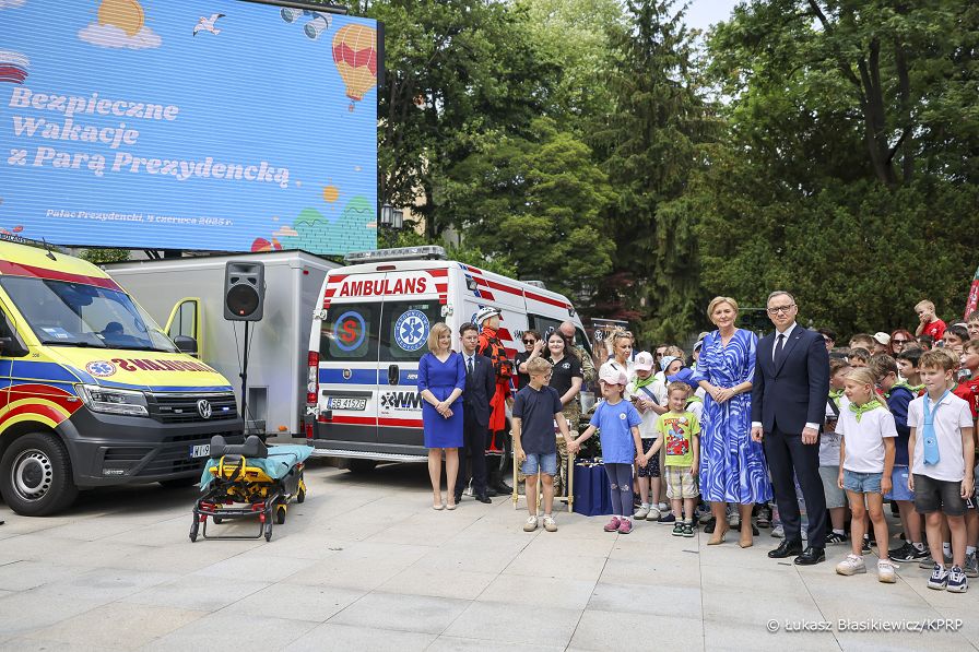 04_Andrzej_Agata_Duda_Bezpieczne_Wkacje_20250604_LB_24713.jpg