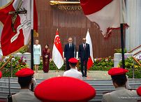 039_Andrzej_Duda_Agata_Kornhauser_Duda_Singapur_powitanie_Prezydent_Tharman_Shanmugaratnam_20250612_MB1_6463-Poprawione-Szum.jpg