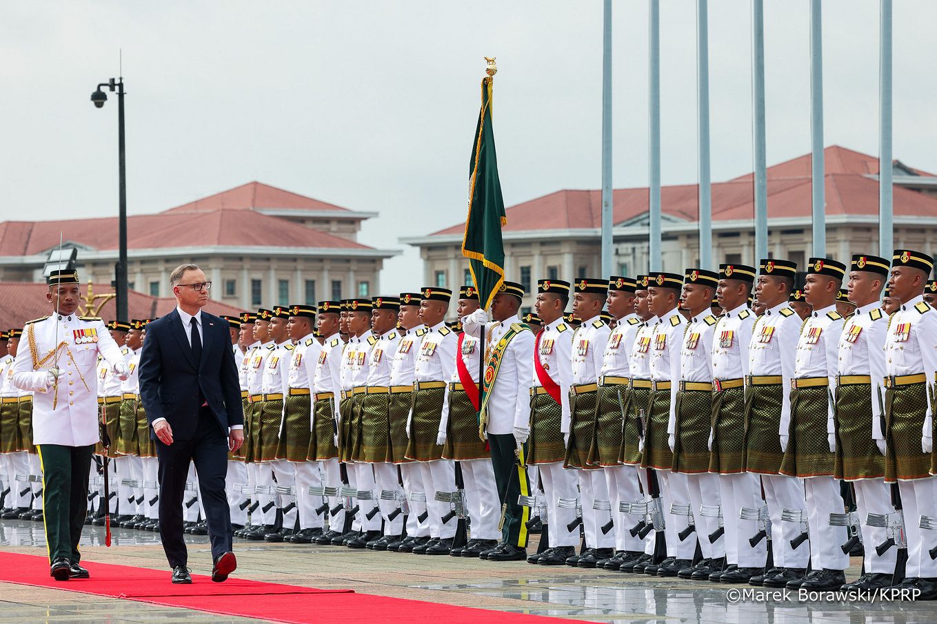 025_007_Agata_Kornhauser_Duda_Andrzej_Duda_Kuala Lumpur_powitanie_10-06-2025_MB2_9381.jpg.jpg