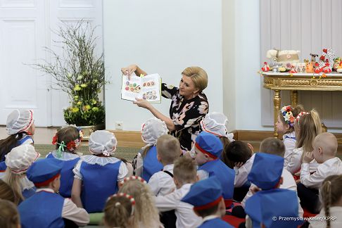 18_Agata_Kornhauser_Duda_przedszkolaki_Pilawa_warsztaty_swiateczne_20240327_PK2_1840.jpg