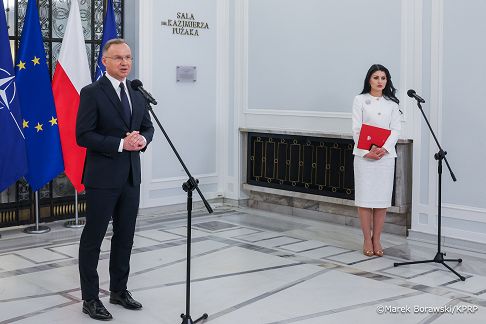 007_Andrzej_Duda_expose_Minister_Radosław_Sikorski_konferencja_23-04-2025_MB1_4204.jpg.JPG