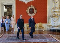 008_Andrzej_Duda_Agata_Korhauser_Duda_Wizyta_Pary_Prezydenckiej_w_Republice_Czeskiej_powitanie_07-07-2025_PK1_8337.jpg
