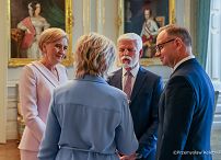 007_Andrzej_Duda_Agata_Korhauser_Duda_Wizyta_Pary_Prezydenckiej_w_Republice_Czeskiej_powitanie_07-07-2025_PK1_8330.jpg