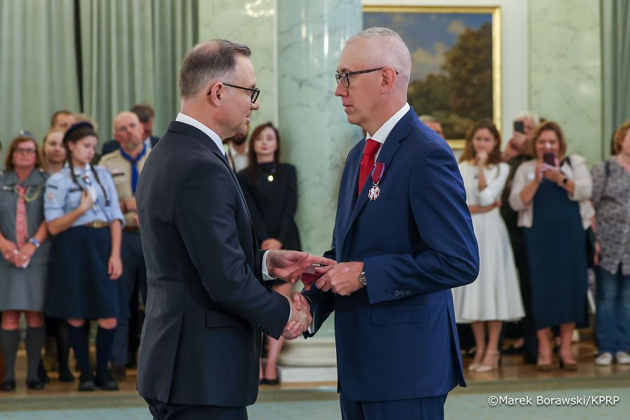 006_Andrzej_Duda_odzanczenia_harcerze_08-07-2025_MB2_6185.jpg.JPG