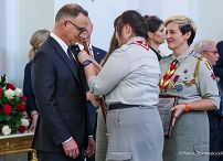 011_Andrzej_Duda_odzanczenia_harcerze_08-07-2025_MB2_6310.jpg.JPG