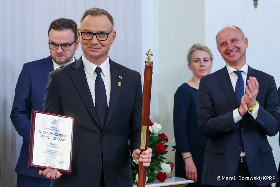 012_Andrzej_Duda_odzanczenia_harcerze_08-07-2025_MB2_6340.jpg.JPG