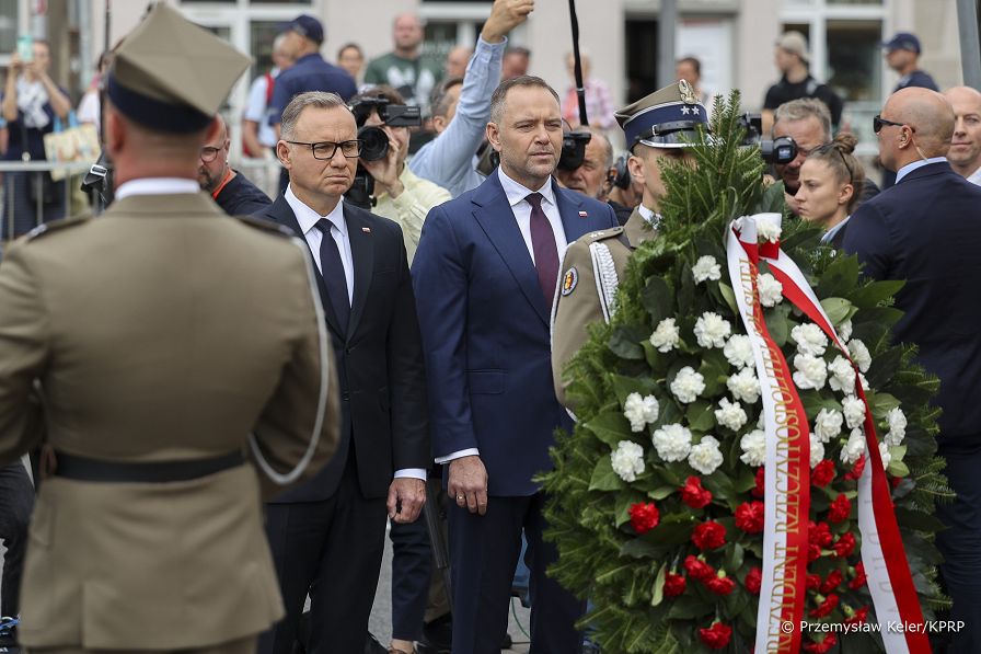 03_Andrzej_Duda_tablica_pamiatkowa_Woli_rocznica_81_Powstania_Warszawskiego_20250801_PK2_7062.jpg
