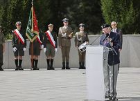 05_Piotr_Cwik_zlozenie_wienca_rocznica_Powstania_Warszawskiego _20250801_LB_10852.jpg