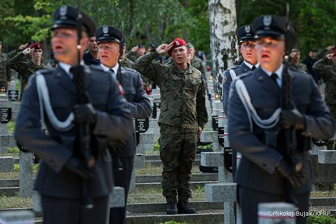 04_Karol_Naworcki_Apel_Poległych_Pomnik_Poległych_1920_14-08-2025_MWB10852.jpg.JPG