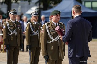 008_a_Prezydent_Karol_Nawrocki_nominacje_generalskie_20250814_MWB10349.jpg