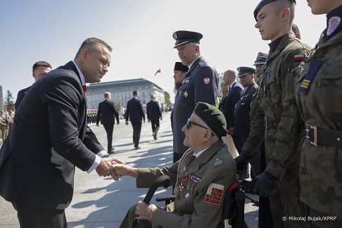 32_Karol_Nawrocki_Swieow_Wojska_Polskiego_Zmiana_Warty_20250815_MB1_8882.jpg