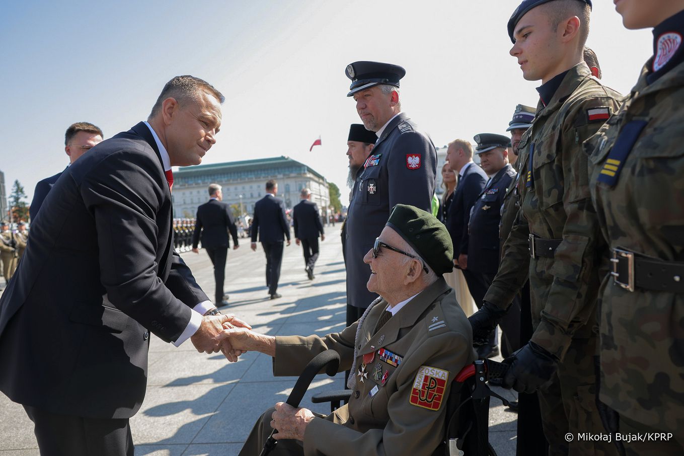 013_32_Karol_Nawrocki_Swieow_Wojska_Polskiego_Zmiana_Warty_20250815_MB1_8882.jpg