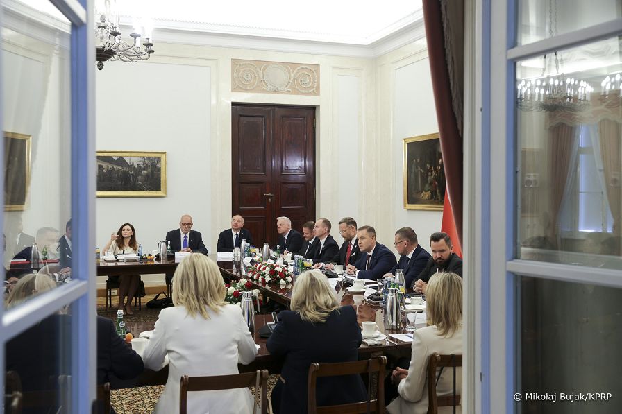 13_Karol_Nawrocki_spotkanie_doradcow_20250818_MWB16358-1.jpg