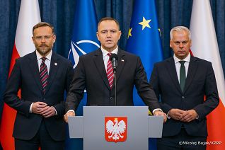 04_Karol_Nawrocki_briefing_po_podpisaniu_ustaw_21-08-2025_MWB23647.jpg.JPG