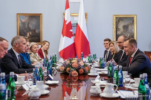 003_Prezydent_Karol_Nawrocki_spotkanie_Premier_Kanady_20250825_MWB18977.jpg