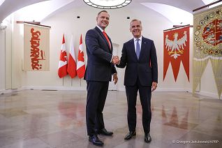 001_b_Prezydent_Karol_Nawrocki_spotkanie_Premier_Kanady_20250119_1S5A0071.jpg
