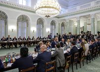 013_a_Prezydent_Karol_Nawrocki_posiedzenie_Rady_Gabinetowej_20250827_MWB19993.jpg