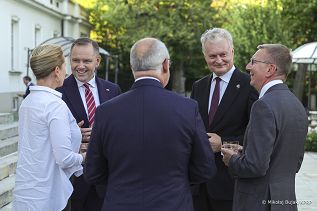 07_Karol_Nawrocki_spotkanie_Prezydento_B3_20250828_MWB21197.jpg