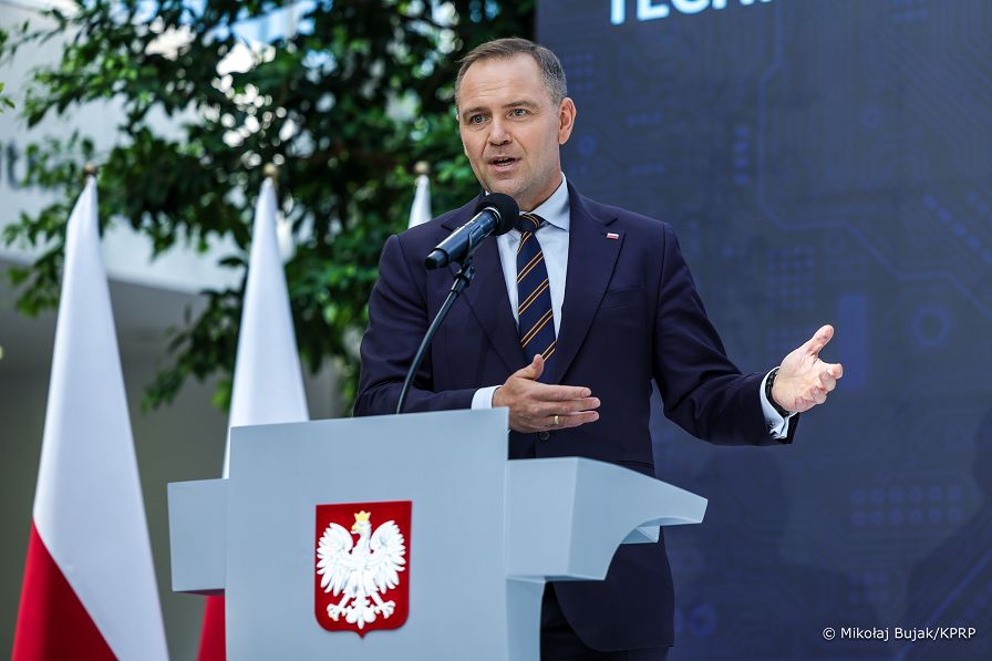 003_Prezydent_Karol_Nawrocki_podpisanie_projektu_ustawy_o_Funduszu_Rozwoju_Technologii_Przelomowych_20250829_MWB21524.jpg