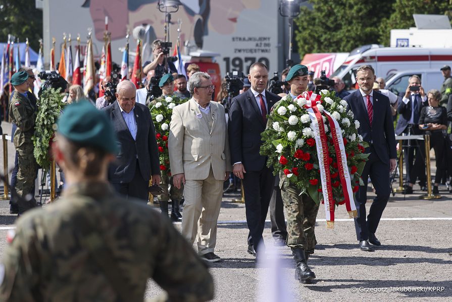 16_Karol_Nawrocki_obchody_45_rocznicy_podpisania_Porozumien_Sierpniowych_Szczecin_20250830_1S5A0673.jpg