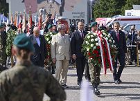 16_Karol_Nawrocki_obchody_45_rocznicy_podpisania_Porozumien_Sierpniowych_Szczecin_20250830_1S5A0673.jpg