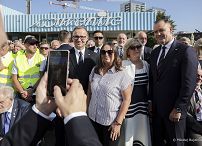 43_Karol_Nawrocki_zlozenia_kwiatow_na_Bramie_Nr_2_Stoczni_Gdanskiej _20250831_MWB14148.jpg