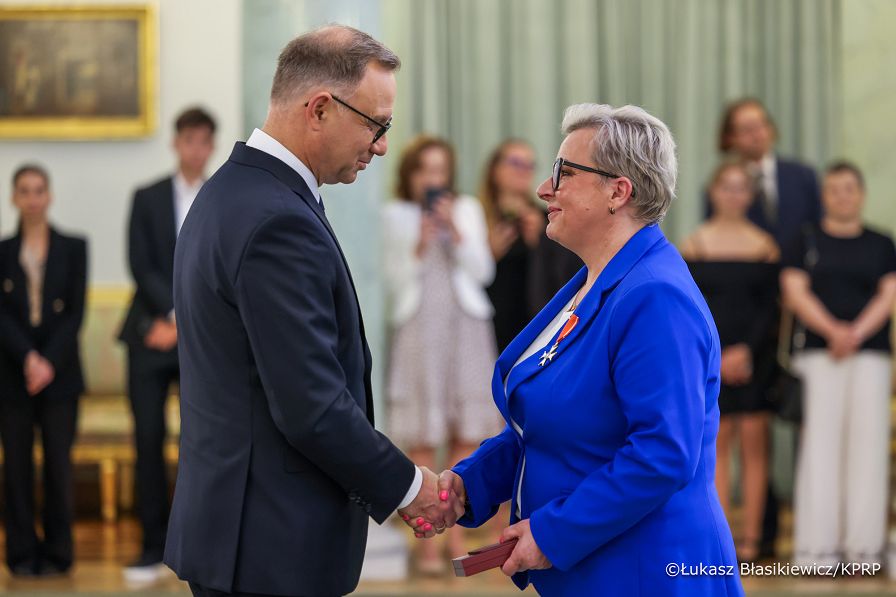 003_Andrzej_Duda_odznaczenia_lekarze_04-08-2025_LB_14967.jpg.JPG