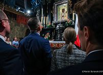 003_Karol_Nawrocki_Marta_Nawrocka_Apel_Jasnogórski_05-08-2025_MB1_2135.jpg.JPG