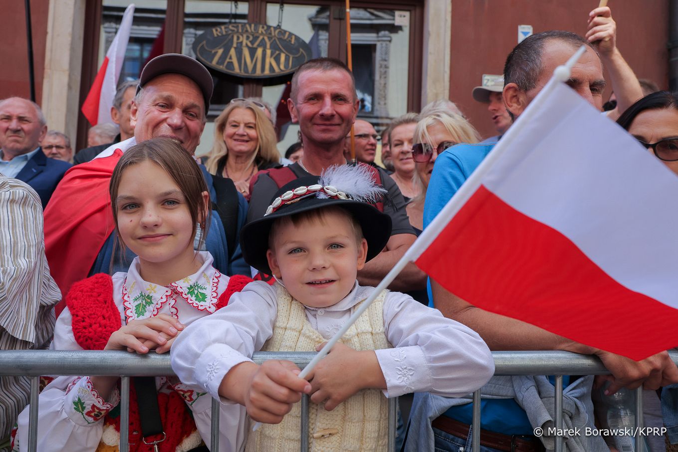 012_01_Karol_Nawrocki_przejscie_Zamek_Krolewski_20250806_MB1_4135.jpg