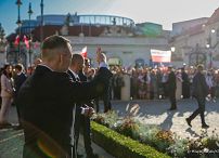 010_Prezydent_Karol_Nawrocki_przejscie_ludzie_Warszawa_20250806_MWB28624.jpg