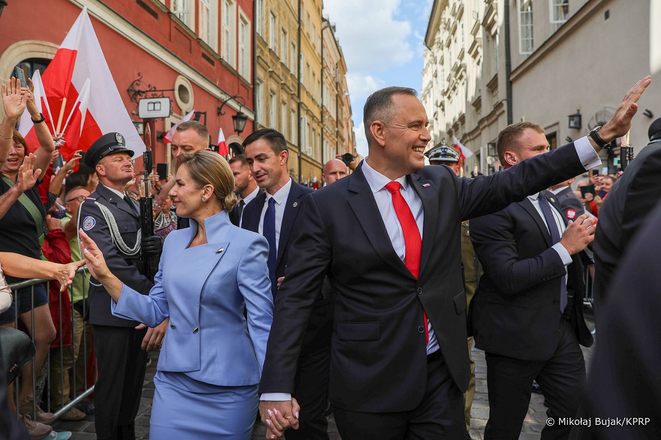 014_04_Karol_Nawrocki_przejscie_Zamek_Krolewski_20250806_MWB25130.jpg
