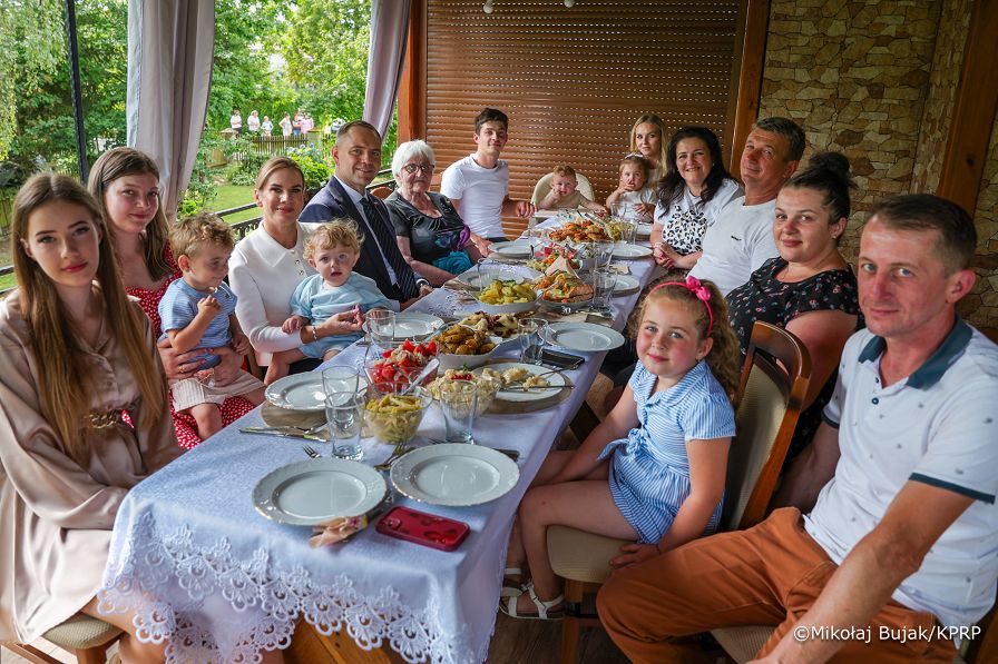 014_Karol_Nawrocki_Marta_Nawrocka_wizyta_podkarpacie_Cmolas_08-08-2025_MWB22972.jpg