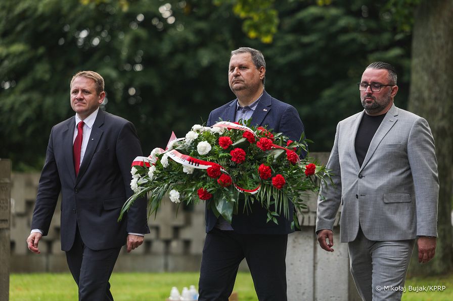 005_Minister_Mateusz_Kotecki_wieniec_Cmentarz_Ofiar_Terroru_Hitlerowskiego_Zaspa_20250901_MWB25484.jpg