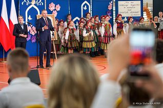 005_Para_Prezydencka_Szkola_Podstawowa_im_Jana_Pawla_II_Wolanow_rozpoczecie_roku_szkolnego_20250901_WhatsApp Image 2025-09-01 at 10.02.12 (3).jpg
