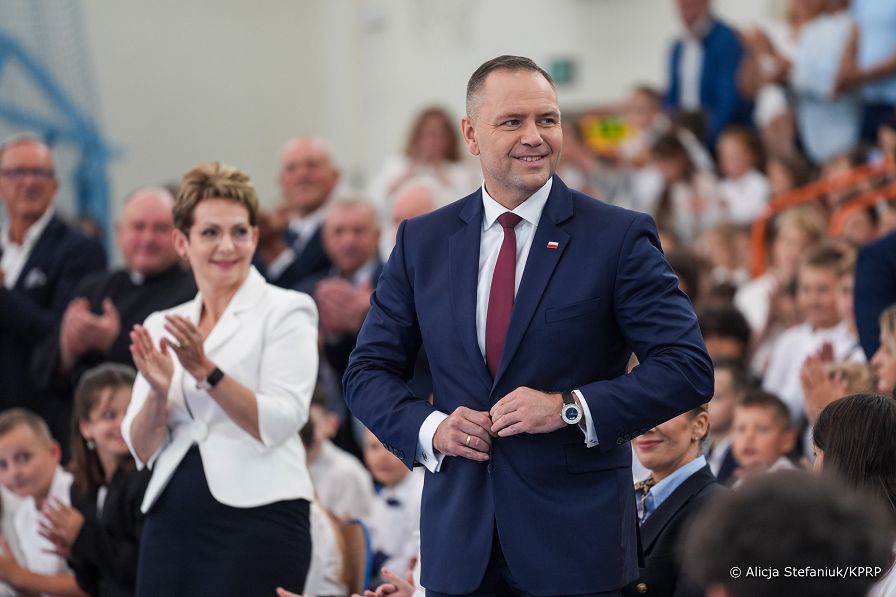 001_d_Para_Prezydencka_Szkola_Podstawowa_im_Jana_Pawla_II_Wolanow_rozpoczecie_roku_szkolnego_20250901_DSC00032.jpg
