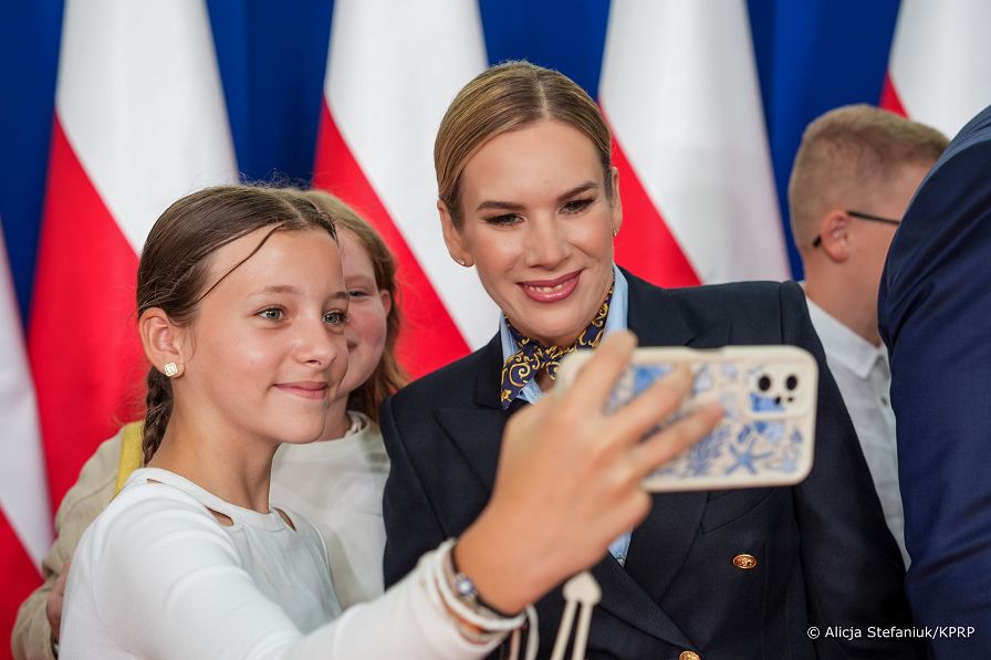 009_Para_Prezydencka_Szkola_Podstawowa_im_Jana_Pawla_II_Wolanow_rozpoczecie_roku_szkolnego_20250901_DSC09730.jpg