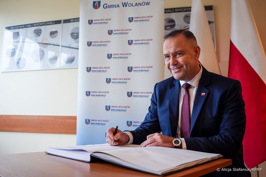 001_a_Para_Prezydencka_Szkola_Podstawowa_im_Jana_Pawla_II_Wolanow_rozpoczecie_roku_szkolnego_20250901_DSC09724.jpg