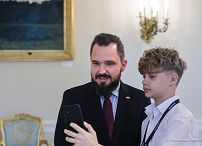 007_Minister_Jaroslaw_Debowski_spotkanie_finalisci_konkursu_Silni_Polska_20250910_PK2_0378.jpg