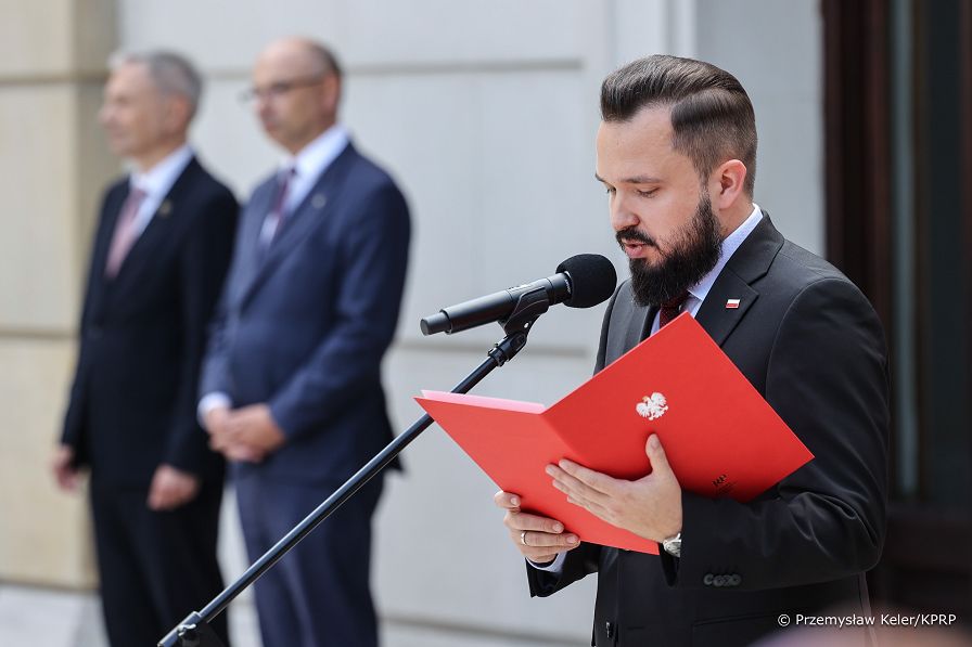 003_Minister_Jaroslaw_Debowski_spotkanie_finalisci_konkursu_Silni_Polska_20250910_PK2_0283.jpg