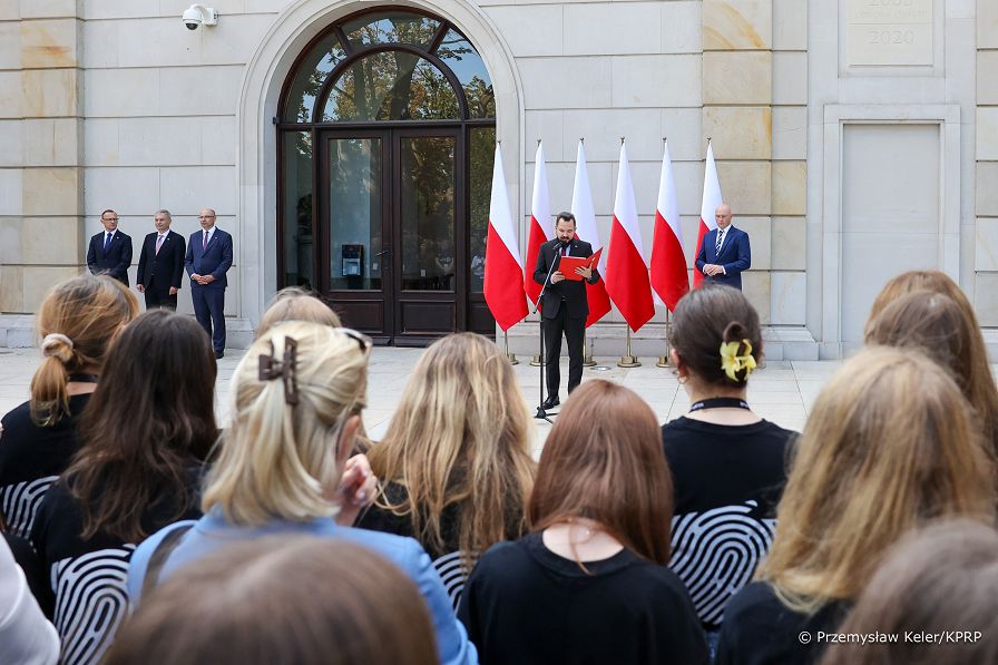 005_Minister_Jaroslaw_Debowski_spotkanie_finalisci_konkursu_Silni_Polska_20250910_PK1_0867.jpg
