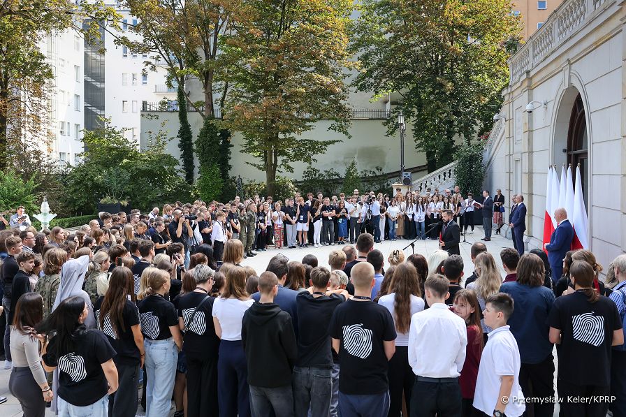 001_Minister_Jaroslaw_Debowski_spotkanie_finalisci_konkursu_Silni_Polska_20250910_PK1_0792.jpg