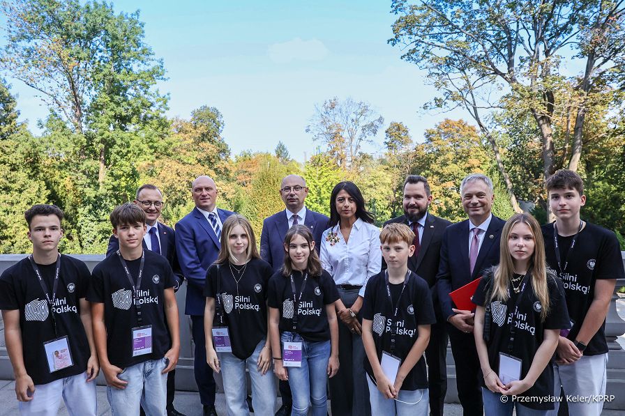 006_Minister_Jaroslaw_Debowski_spotkanie_finalisci_konkursu_Silni_Polska_20250910_PK1_1228.jpg