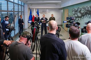 002_Karol_Nawrocki_Konferencja_po_spotkanie_BBN_10-09-2025_MWB14946.jpg.JPG
