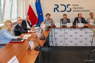 002_Minister_Adam_Andruszkiewicz_Rada_Dialogu_Spolecznego_20250910_IMG_7238.jpg
